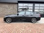 BMW 3-Serie 318i Executive Edition | Navi | M sportstuur | Carplay |