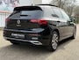Volkswagen Golf 1.4 eHybrid Style DSG | Panoramadak | Navigatie | Climate | ACC cruise| Memory Seat | 16".