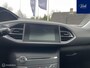 Peugeot 308 1.2 PureTech Blue Lion | Panoramadak | 1e Eigenaar | Trekhaak | NAV | Cruise
