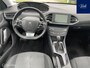 Peugeot 308 1.2 PureTech Blue Lion | Panoramadak | 1e Eigenaar | Trekhaak | NAV | Cruise