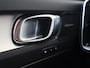 Volvo XC40 2.0 B4 Plus Dark | Trekhaak | H&K Audio | Stoelgeheugen |
