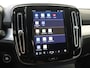 Volvo XC40 2.0 B4 Plus Dark | Trekhaak | H&K Audio | Stoelgeheugen |