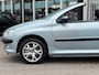 Peugeot 206 CC 1.6-16V Cabrio lage kms zeer nette voertuig