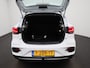 MG MG ZS EV Standard Range Comfort 50 kWh | Climate Control / ECC | Licht metalen velgen 17 inch | Cruise control Adaptive | Navigatie | Stoelverwarming | LED koplampen | Park Distance Control achter | Achteruitrijcamera | Dakrailing |