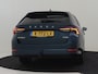 Skoda Octavia Combi 1.0 e-TSI Business Edition | Panoramadak | Elekt. Trekhaak | Lederen Bekleding l Apple carplay Android auto | Cruise control 17"LMV