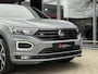 Volkswagen T-Roc Cabrio 1.5 TSI AUT. *!* 2x R-LINE *!* NAVI/ LUXE LEDER/ BEATS/ ACC/ 19 INCH/ MOONSTONE GREY *!*