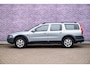 Volvo XC70 2.5 T Geartronic Comfort Line | Trekhaak | Schuif/kantel dak| Cruise control | Stoelverwarming | Elektrisch verstelbare voorstoelen met geheugen | Recent nieuwe distributieriem |