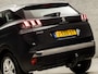 Peugeot 3008 1.2 PureTech Sport Automaat (APPLE CARPLAY, GROOT NAVI, TREKHAAK, PARKEERSENSOREN, SPORTSTOELEN, CRUISE, LANE ASSIST, NIEUWSTAAT)
