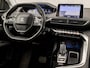 Peugeot 3008 1.2 PureTech Sport Automaat (APPLE CARPLAY, GROOT NAVI, TREKHAAK, PARKEERSENSOREN, SPORTSTOELEN, CRUISE, LANE ASSIST, NIEUWSTAAT)
