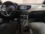Volkswagen Taigo 1.0 TSI R-Line Automaat (2X R-LINE, VIRTUAL COCKPIT, APPLE CARPLAY, GROOT NAVI, CAMERA, STOELVERWARMING, SPORTSTOELEN, GETINT GLAS, KEYLESS, NIEUWSTAAT)