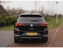 Volkswagen T-Roc 1.5 TSI Sport Business R | 2X R-Line | Sfeerverlichting | Trekhaak | Digital Cockpit | Automaat | NL-Auto |