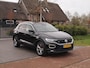 Volkswagen T-Roc 1.5 TSI Sport Business R | 2X R-Line | Sfeerverlichting | Trekhaak | Digital Cockpit | Automaat | NL-Auto |