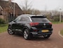 Volkswagen T-Roc 1.5 TSI Sport Business R | 2X R-Line | Sfeerverlichting | Trekhaak | Digital Cockpit | Automaat | NL-Auto |