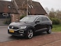 Volkswagen T-Roc 1.5 TSI Sport Business R | 2X R-Line | Sfeerverlichting | Trekhaak | Digital Cockpit | Automaat | NL-Auto |
