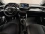 Peugeot 208 1.2 PureTech Sport (APPLE CARPLAY, BLACK PACK, LM VELGEN, SPORTSTOELEN, PARKEERSENSOREN, CRUISE, LANE ASSIST, NIEUWSTAAT)