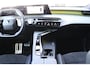 Peugeot e-5008 73KWH 210PK 7-ZITS GT AVANTAGE AUTOMAAT / NAVI / LEDER / CLIMA / FULL-LED / 20" LMV / AFN. TREKHAAK / KEYLESS / WARMTEPOMP / FOCAL AUDIO / 360° CAMERA / ADAPT. CRUISECONTROL / WINTERPAKKET / NIEUWSTAAT !!