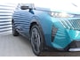 Peugeot e-5008 73KWH 210PK 7-ZITS GT AVANTAGE AUTOMAAT / NAVI / LEDER / CLIMA / FULL-LED / 20" LMV / AFN. TREKHAAK / KEYLESS / WARMTEPOMP / FOCAL AUDIO / 360° CAMERA / ADAPT. CRUISECONTROL / WINTERPAKKET / NIEUWSTAAT !!