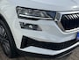 Skoda Karoq 1.5 TSI ACT Ambition / AUTOMAAT/ PANO/ KEYLESS/ ADAPTIVE CRUISE/ DIGITAL DASH/ DAB/ NAVI/ SMARTLINK/ CLIMA/ STUUR+ STOELVERWARMING V+A/ PARK. SENSOREN + CAMERA/ 17'' LMV
