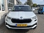 Skoda Karoq 1.5 TSI ACT Ambition / AUTOMAAT/ PANO/ KEYLESS/ ADAPTIVE CRUISE/ DIGITAL DASH/ DAB/ NAVI/ SMARTLINK/ CLIMA/ STUUR+ STOELVERWARMING V+A/ PARK. SENSOREN + CAMERA/ 17'' LMV