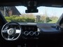 Mercedes-Benz EQA 250 Business Solution AMG 67 kWh | SOH 99% | Sfeerverlichting | 14.000 KM | NL-Auto | Nieuwstaat |