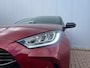 Toyota Yaris 1.5 Hybrid Launch Edition | Two-Tone | Stoelverwarming | 17'' Lichtmetalen velgen | LED