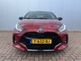 Toyota Yaris 1.5 Hybrid Launch Edition | Two-Tone | Stoelverwarming | 17'' Lichtmetalen velgen | LED