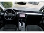 Volkswagen Passat Variant 1.4 TSI PHEV 218pk GTE DSG Automaat / Panorama dak / LM 18 inch / IQ LED Matrix / 360 Camera / Wegkl trekhaak Elektr klep