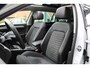 Volkswagen Passat Variant 1.4 TSI PHEV 218pk GTE DSG Automaat / Panorama dak / LM 18 inch / IQ LED Matrix / 360 Camera / Wegkl trekhaak Elektr klep