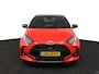 Toyota Yaris 1.5 Hybrid Executive | Parkeersensoren | Head-up display | Half lederen bekleding | Stoelverwarming | Stuurverwarming | All seasons |