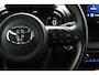 Toyota Yaris 1.5 Hybrid Executive | Parkeersensoren | Head-up display | Half lederen bekleding | Stoelverwarming | Stuurverwarming | All seasons |