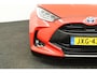Toyota Yaris 1.5 Hybrid Executive | Parkeersensoren | Head-up display | Half lederen bekleding | Stoelverwarming | Stuurverwarming | All seasons |