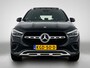 Mercedes-Benz GLA 250 e Plug-In Hybride Trekhaak | Panorama Schuif-Kanteldak | Memory Voorstoelen | Ledkoplampen | Stoelverwarming | KeylessGo | Sfeerverlichting. Inclusief 24 maanden MB Certified garantie voor Europa.
