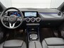 Mercedes-Benz GLA 250 e Plug-In Hybride Trekhaak | Panorama Schuif-Kanteldak | Memory Voorstoelen | Ledkoplampen | Stoelverwarming | KeylessGo | Sfeerverlichting. Inclusief 24 maanden MB Certified garantie voor Europa.