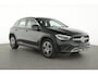 Mercedes-Benz GLA 250 e Plug-In Hybride Trekhaak | Panorama Schuif-Kanteldak | Memory Voorstoelen | Ledkoplampen | Stoelverwarming | KeylessGo | Sfeerverlichting. Inclusief 24 maanden MB Certified garantie voor Europa.