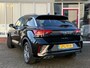 Volkswagen T-Roc 1.5 TSI R-Line 150 PK I Carplay I Adapt. Cruise I LED I Stoelverwarming