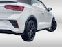 Volkswagen T-Roc Cabrio 1.5 TSI 150PK DSG R-Line / Black Style / Trekhaak / Achteruitrijcamera / 19'' LMV / VW