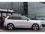 Volvo XC90 2.0 T8 Plug-in AWD R-Design 7P! Pano Lucht HuD H&K Stl.koeling/Massage El.Haak 360 ACC 22”