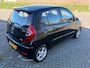 Hyundai i10 1.2 i-Catcher 86PK 4cilinder! 1e eigenaar NL AUTO NAP! Airco l PDC l LMV l MTF-stuur! DEALER OH l TOPSTAAT!
