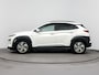 Hyundai Kona Electric EV Premium 64 kWh | Camera | Clima | Adaptive Cruise | Android & Apple Carplay | Stoel stuur verwarming + verkoeling | Elektrische stoelen |