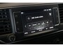 Opel Vivaro gesloten Bestelwagen L2 177pk Automaat | Navi | Camera | Verw. stoelen | Airco | 3-zitplaatsen |