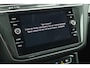 Volkswagen Tiguan 1.4 TSI 150pk DSG R-Line Highline Trekhaak Stoelverwarming Keyless Virtual Cockpit Navigatie