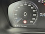 Volvo XC40 1.5 T5 Plug-in hybrid Ultimate Dark | Facelift | 360 camera | elektrisch panorama dak | adaptieve cruise control | Blis | elektrisch verstelbare voor stoelen | Harman Kardon Audio | trekhaak | verwarmde voorstoelen + Stuurwiel | Volvo on Call |