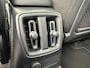 Volvo XC40 1.5 T5 Plug-in hybrid Ultimate Dark | Facelift | 360 camera | elektrisch panorama dak | adaptieve cruise control | Blis | elektrisch verstelbare voor stoelen | Harman Kardon Audio | trekhaak | verwarmde voorstoelen + Stuurwiel | Volvo on Call |