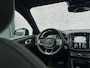 Volvo XC40 1.5 T5 Plug-in hybrid Ultimate Dark | Facelift | 360 camera | elektrisch panorama dak | adaptieve cruise control | Blis | elektrisch verstelbare voor stoelen | Harman Kardon Audio | trekhaak | verwarmde voorstoelen + Stuurwiel | Volvo on Call |