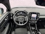 Volvo XC40 1.5 T5 Plug-in hybrid Ultimate Dark | Facelift | 360 camera | elektrisch panorama dak | adaptieve cruise control | Blis | elektrisch verstelbare voor stoelen | Harman Kardon Audio | trekhaak | verwarmde voorstoelen + Stuurwiel | Volvo on Call |