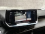 Peugeot 2008 1.2 PureTech Allure Sport (VIRTUAL COCKPIT, APPLE CARPLAY, 360 CAMERA, LEDER, KEYLESS, SPORTSTOELEN, GETINT GLAS, LM VELGEN, NIEUWSTAAT)