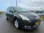Peugeot 5008 1.6 THP Family 7p. 7 persoons uitvoering met airco,nw apk & garantie!