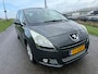 Peugeot 5008 1.6 THP Family 7p. 7 persoons uitvoering met airco,nw apk & garantie!