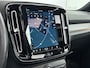 Volvo XC40 P8 AWD Pro | 19" | Panoramadak | Trekhaak | Elektr. verst. Stoelen | Harman Kardon | 360 Camera | Stoel/Stuurverwarming | Warmtepomp | Adaptieve Cruise | BLIS | Keyless | Elektr. Achterklep