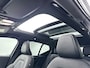 Volvo XC40 P8 AWD Pro | 19" | Panoramadak | Trekhaak | Elektr. verst. Stoelen | Harman Kardon | 360 Camera | Stoel/Stuurverwarming | Warmtepomp | Adaptieve Cruise | BLIS | Keyless | Elektr. Achterklep